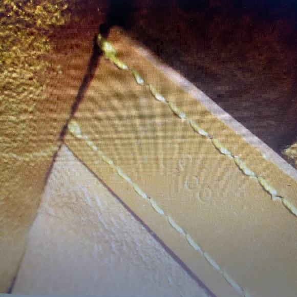 Authentic Louis Vuitton epi fawn large bag - Picture 10 of 10